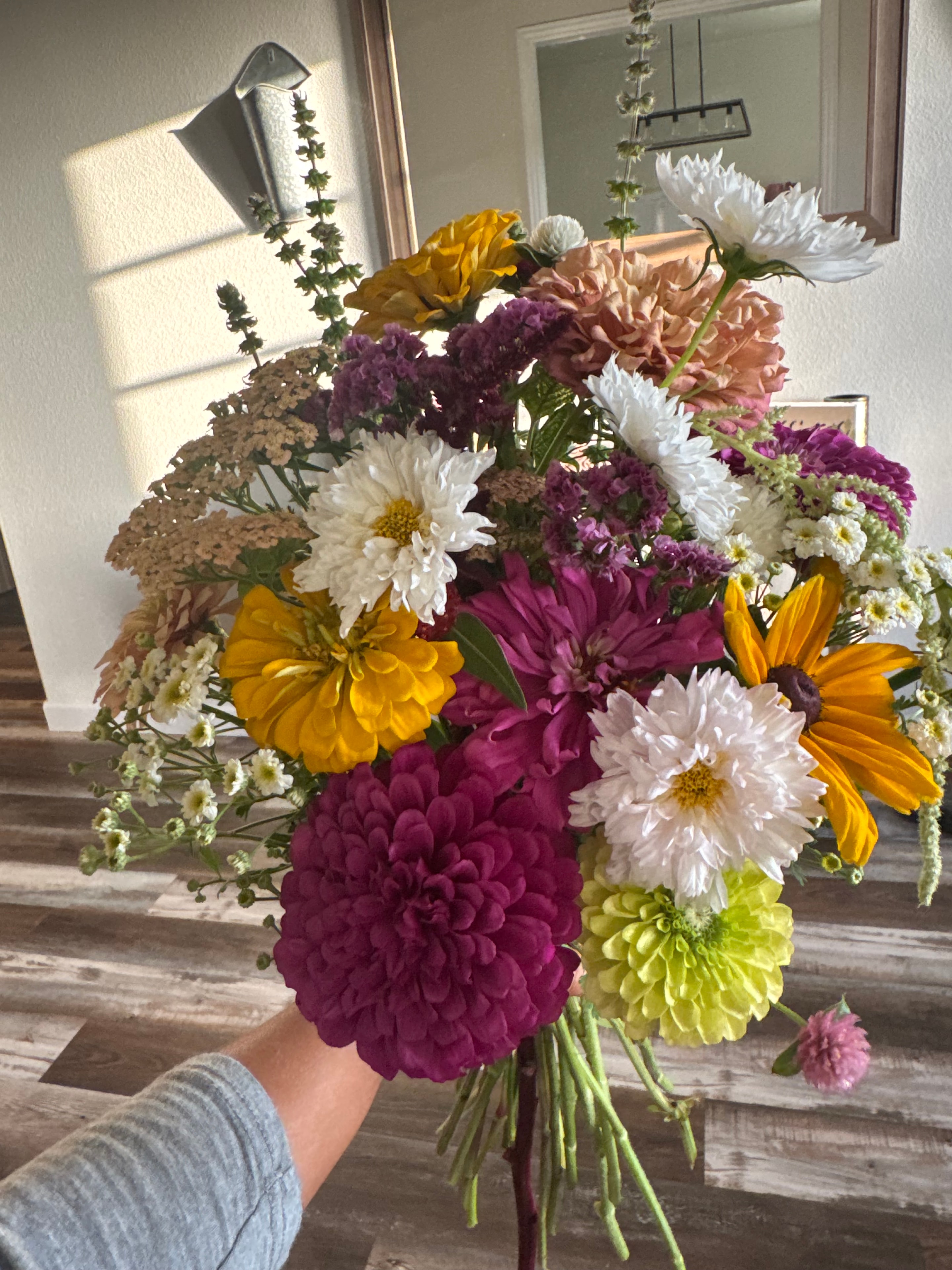 Fresh-cut flower bouquet